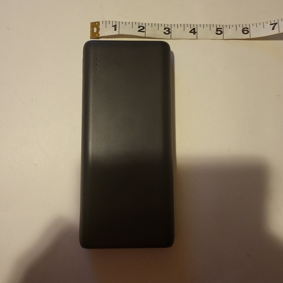 New!- Anker PowerCore 28600 mAh Portable Power Bank w/Carrying Case - Picture 6 of 12